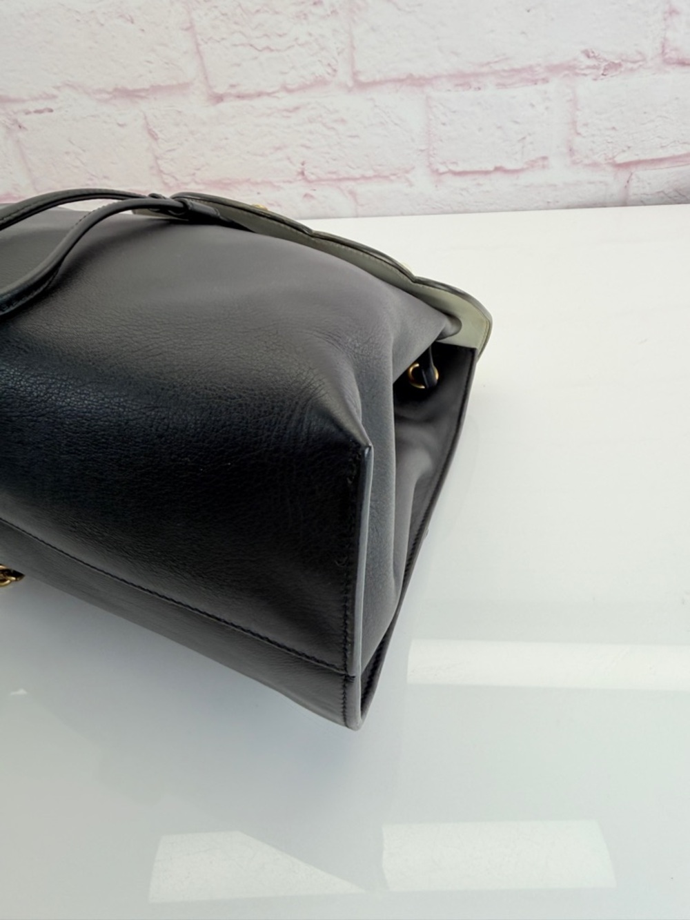 Gucci Queen Margaret Pearl Heart Flap Chain Backpack Black - Picture 8 of 15